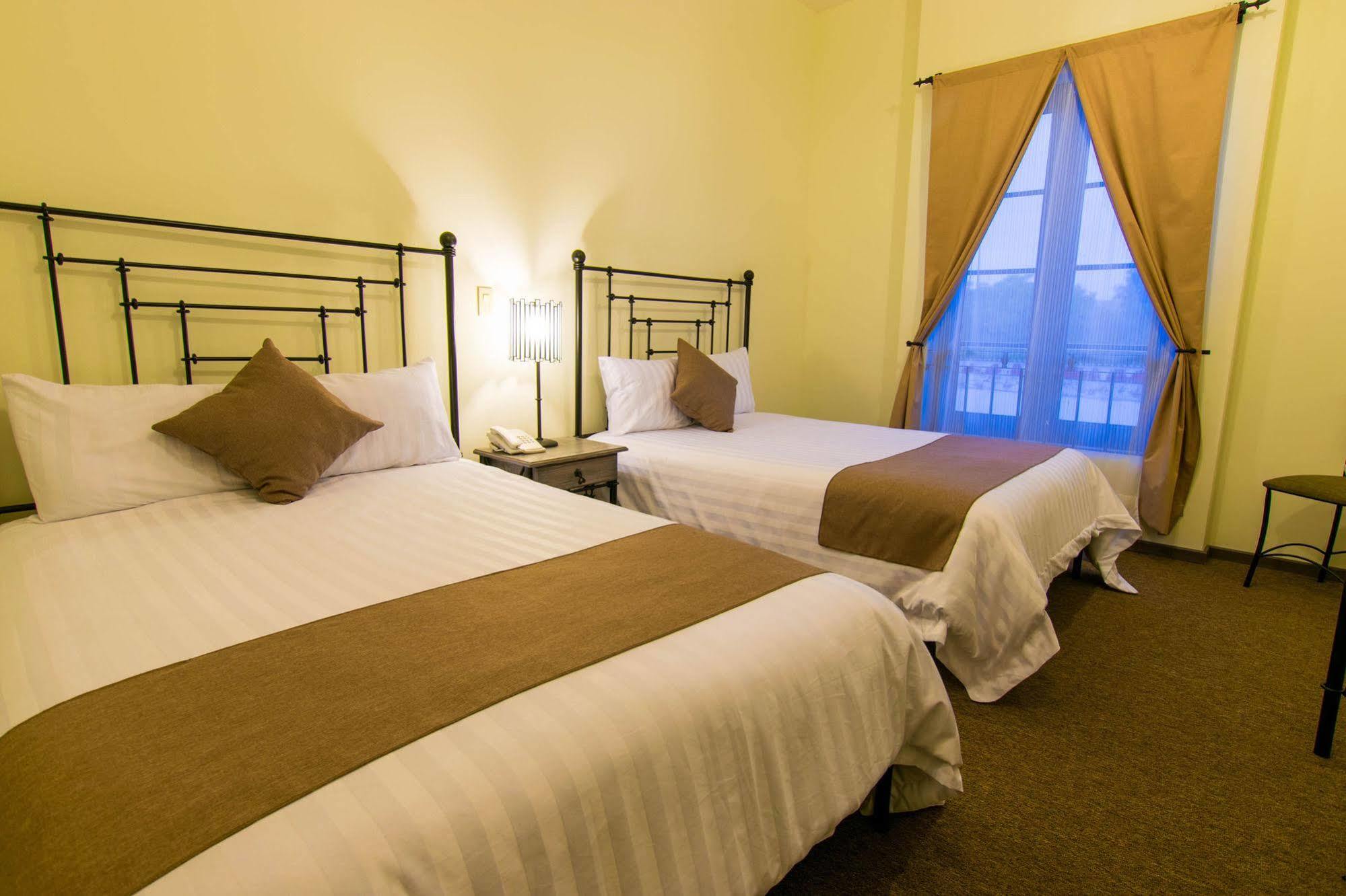Hotel La Casona 30 3*