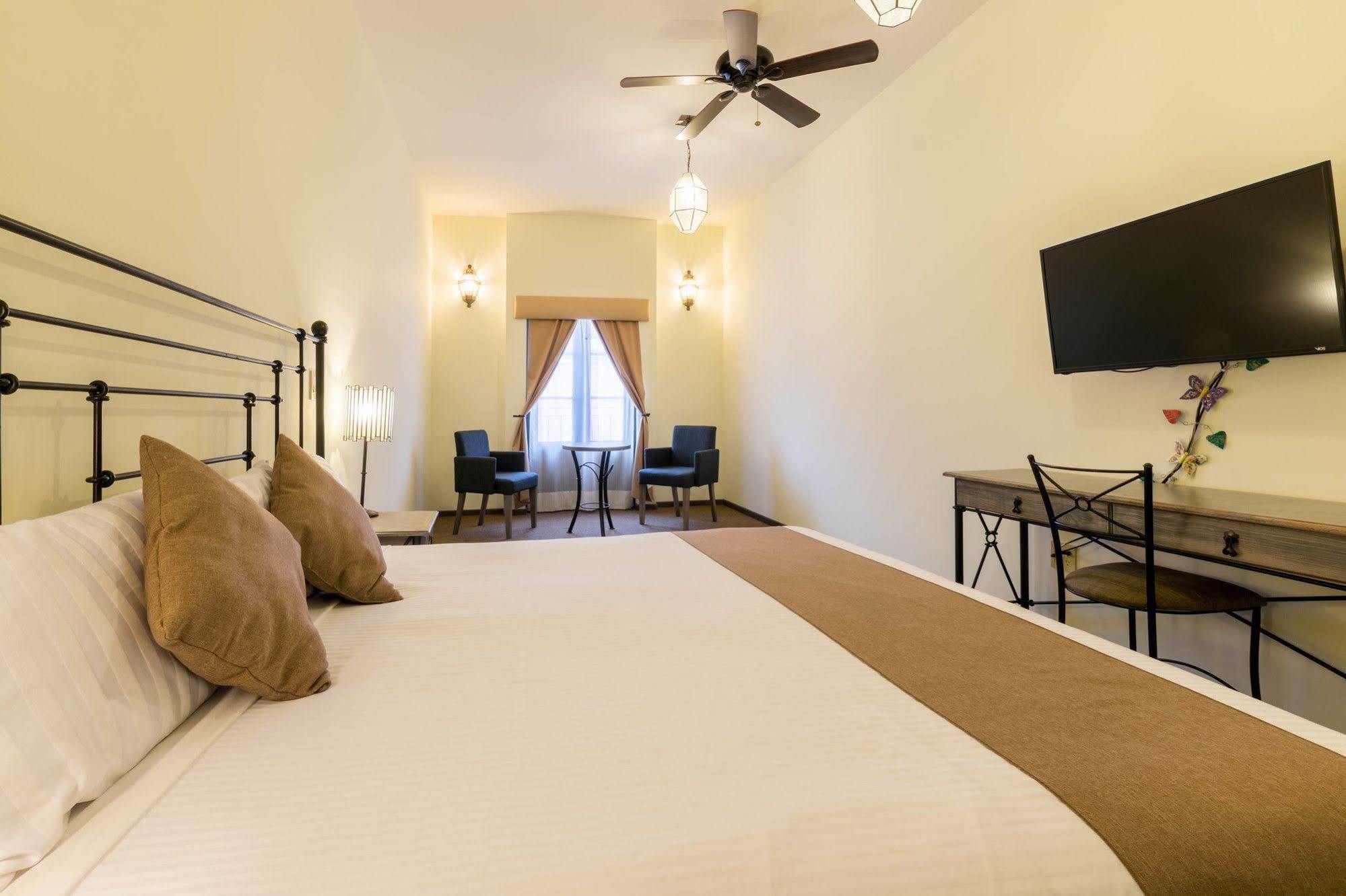 La Casona Hotel